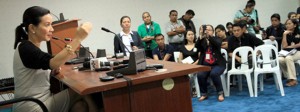 Public Information and Mass Media Committee Chairperson Sen. Grace Poe hold a press briefing after hearing the FOI bill, September 18. (photo from Senate PRIB/Albert Calvelo)