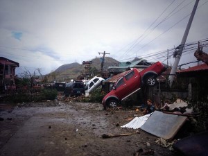 In Daang Maharlika Highway going to downtown Tacloban Leyte. Photo credits: Robert Mano 