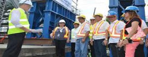 The lifting of Ayala bridge  using a technology adopted for the first time in the Philippines